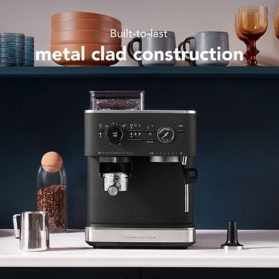 Kitchenaid Coffee machine 5KES6551BBK Cast iron black Lifestyle